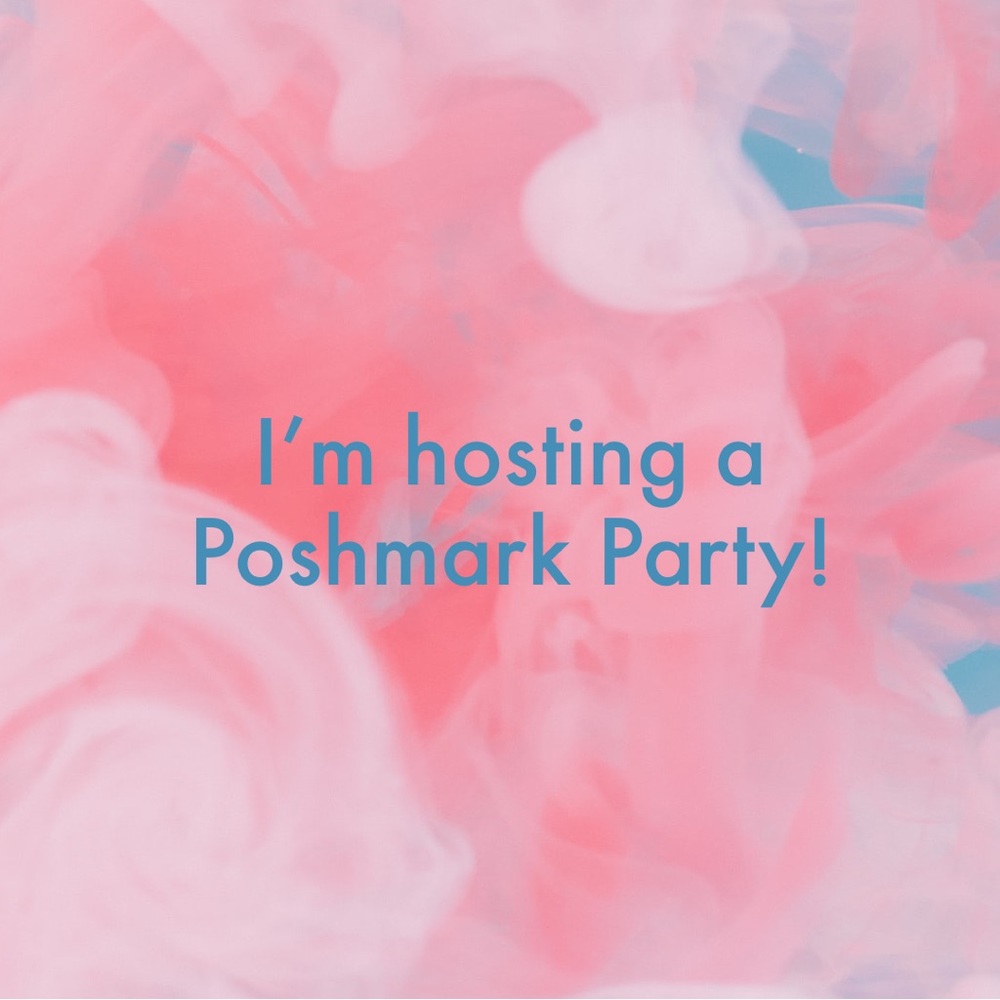 I’m co-hosting the ‘Best in Jeans' Posh Party on Aug 22, 12:00 PM PDT! 👖